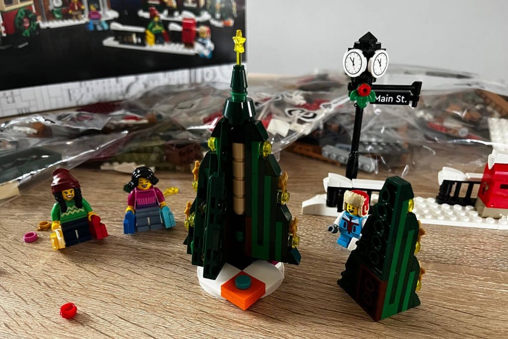 LEGO 10308: Vánoční strom